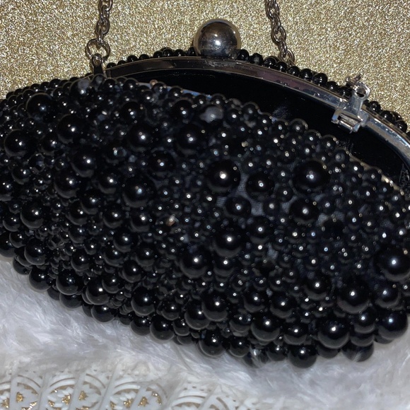 Sondra Roberts Handbags - Sondra Robert Black Beaded Clutch
